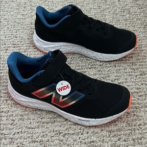 New balance fresh foam velcro sneakers NIB